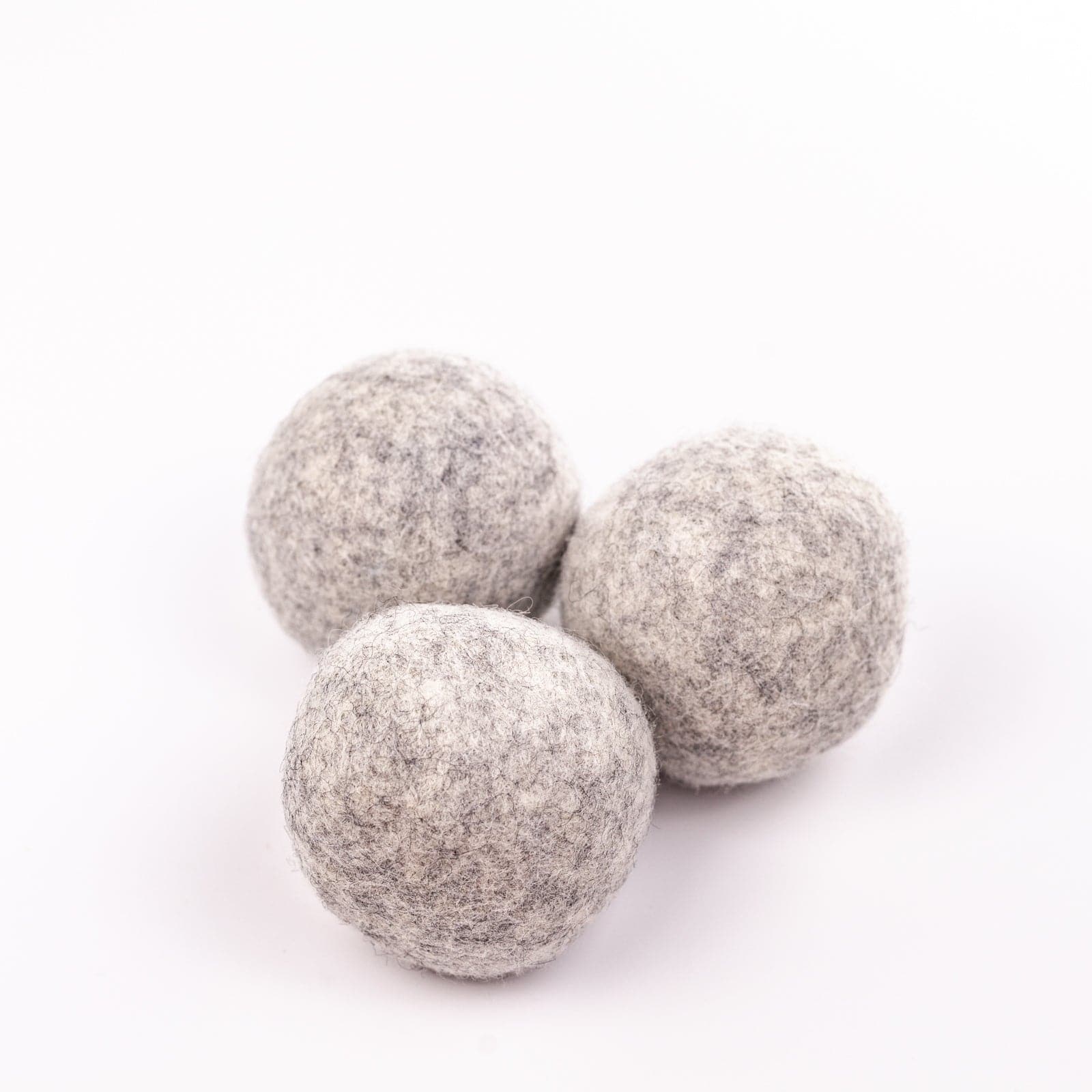 dryer-balls-buff-city-soap-3_2fce49d0-69d4-4f2e-a878-54439085b427